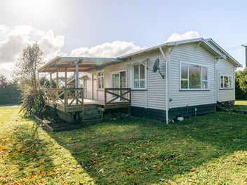 23 Alfredton Road, Eketahuna