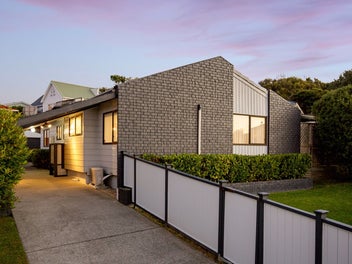 37 Bodmin Terrace, Camborne, Porirua