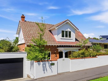 85 Norfolk Street, Saint Clair, Dunedin