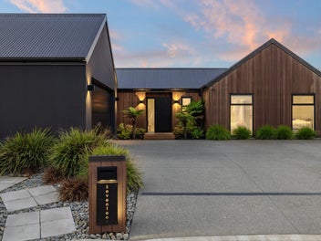 17 Nederland Avenue, Burwood, Christchurch