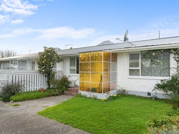 2/22 Burdale Street, Riccarton, Christchurch