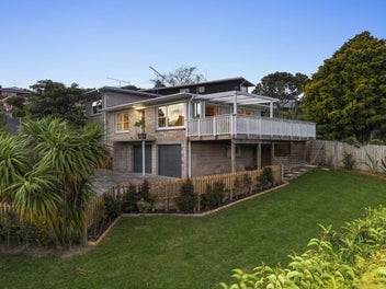 2/99 Mountbatten Avenue, Hillcrest, Auckland