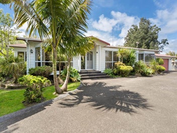 2312 State Highway 16, Helensville, Helensville