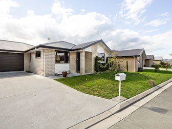 51 Shrule Place, Huntington, Hamilton