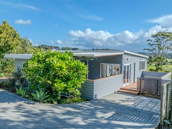 435 Sea View Road, Onetangi, Waiheke Island