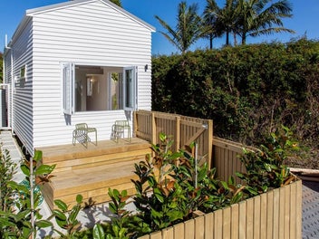 26B Clinton Avenue, Te Atatu Peninsula, Auckland