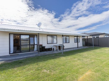 15B Jeffares Place, Taradale, Napier