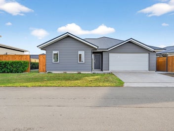 3 Magnolia Lane, Kelvin Grove, Palmerston North