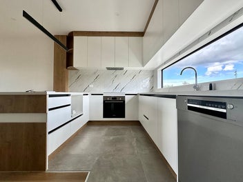 8/26 Buscomb Avenue, Henderson, Auckland