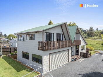 203 Dalziel Road, Brockville, Dunedin
