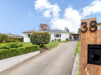 38 Queen Street, Dannevirke