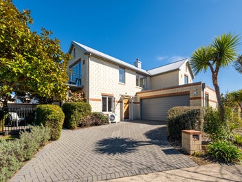 2 Waterford Avenue, Northwood, Christchurch