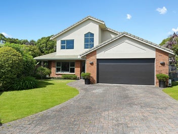 9 Charles Henry Place, Harrowfield, Hamilton