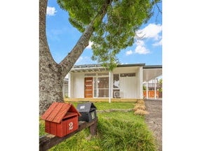 2/7 Orcades Place, Lynfield, Auckland