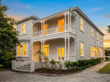 14 Nelson Street, Helensville, Helensville