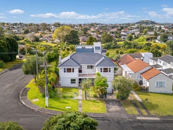 108 Eversleigh Road, Belmont, Auckland