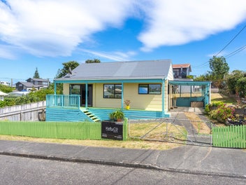 17A Moana Street, Otaki Beach, Otaki
