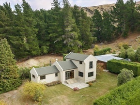 2331 Luggate-Cromwell Road, Queensberry