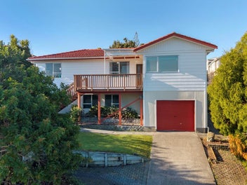 61 Athenic Avenue, Lynfield, Auckland