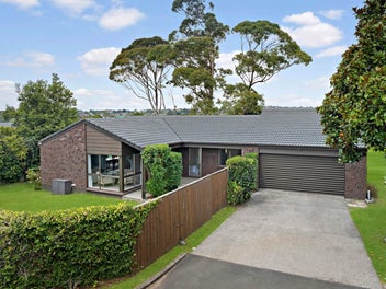 6 Baronie Court, Half Moon Bay, Auckland