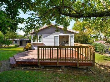 17 Clyma Place, Massey, Auckland
