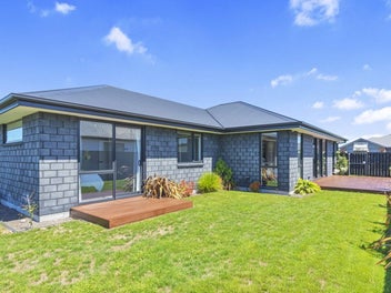 41 Selfe Crescent, Burwood, Christchurch