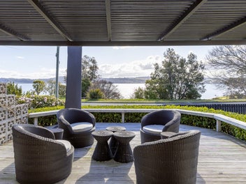 6 Kohatu Parade, Wharewaka, Taupo