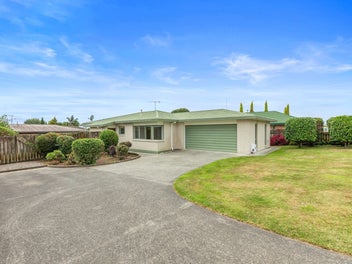 5 Burnt Oak Drive, Pyes Pa, Tauranga