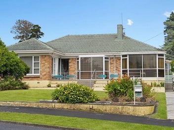 10 Johnsview Terrace, Hillcrest, Hamilton