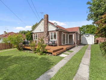 15 Ferguson Avenue, Greenlane, Auckland