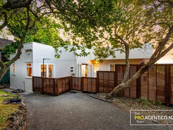 261 Titirangi Road, Titirangi, Auckland