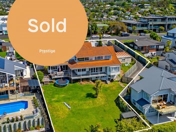18 Montgomery Avenue, Rothesay Bay, Auckland