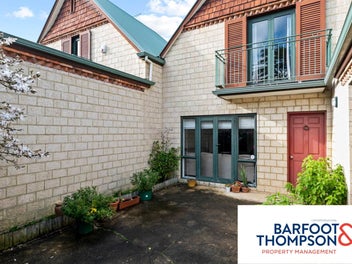 2/52 Taharoto Road, Takapuna, Auckland