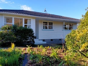 11 Te Miti Street, Paekakariki