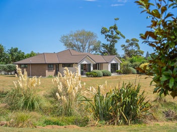 38 Mountain View Drive, Otaki