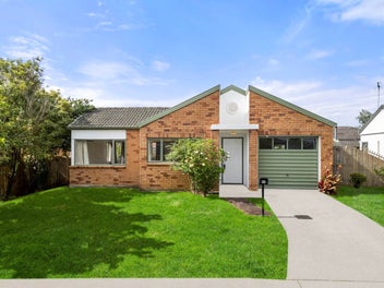25 Kona Crescent, Henderson, Auckland
