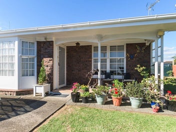 3/115 Kolmar Road, Papatoetoe, Auckland