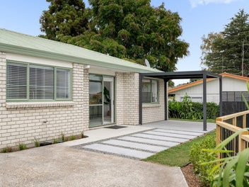 17B Corinna Street, Welcome Bay, Tauranga