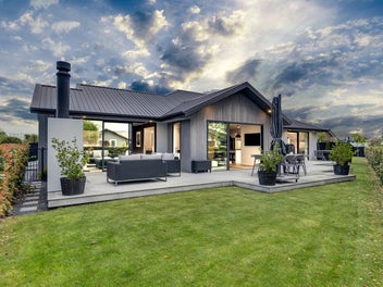 52 The Esplanade, Pegasus, Pegasus