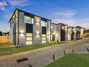 3/592 Massey Road, Mangere, Auckland