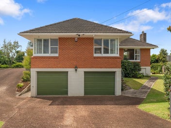 3 Hastie Avenue, Mangere Bridge, Auckland