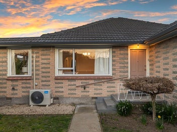 1/14 Farquhars Road, Redwood, Christchurch