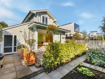 6 Menzies Street, Sumner, Christchurch