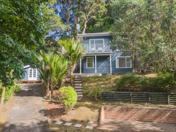 53 Laingholm Drive, Laingholm, Auckland