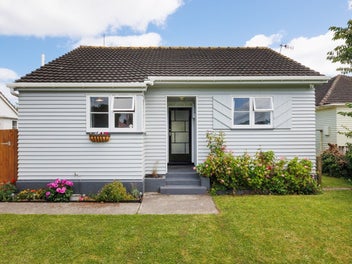 23 Park Road, West End, Palmerston North