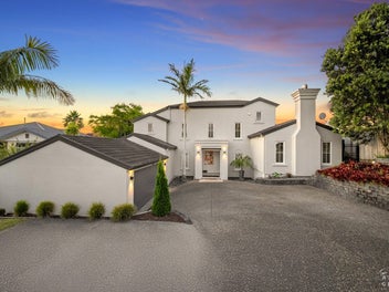 17 Rangi Avenue, Schnapper Rock, Auckland