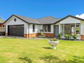 9 Sunvista Avenue, Oteha, Auckland