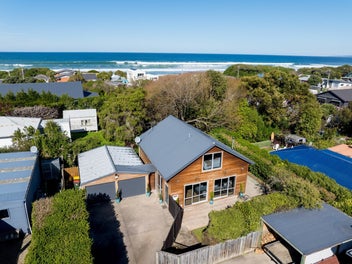 8A Queen Street, Brighton, Dunedin