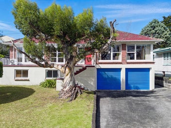 18 Millbrook Road, Henderson, Auckland