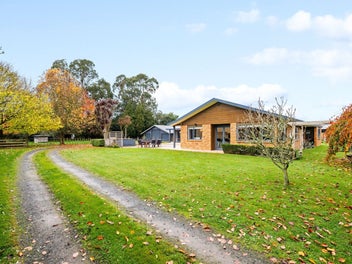 27 Bollard Road, Tamahere, Hamilton